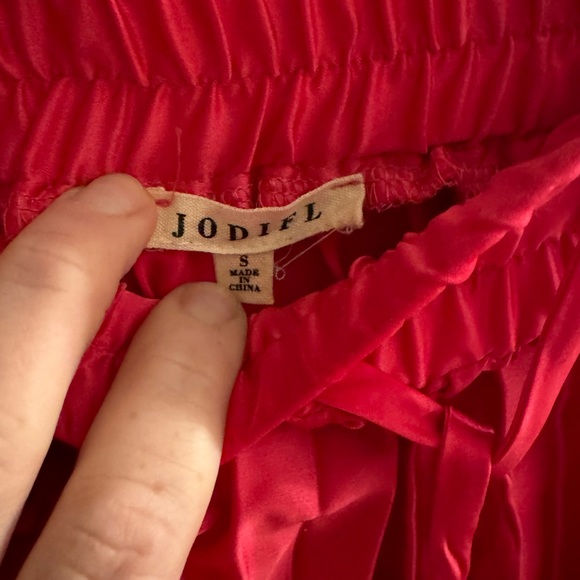 Midi Pleated Skirt - Picture 6 of 10